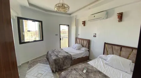 Super Elite apartment - Aswan city center apartments Отели рядом с достопримечательностью «Agha Khan Mausoleum»