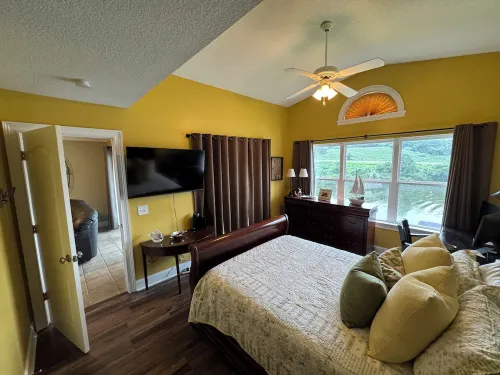 Condo with Awesome Lake view.
