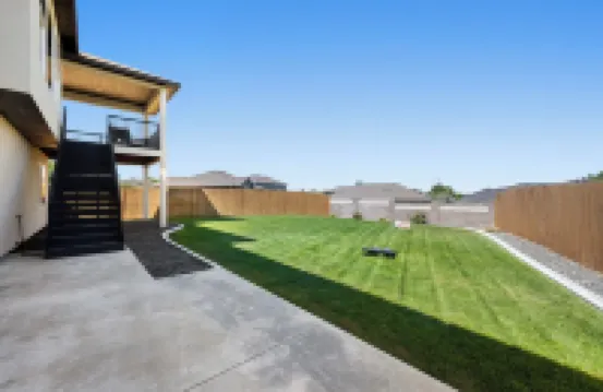 Serenity's Edge - Large Kennewick Home