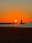 NEW LISTING charming 2 bedroom house walking distance to the beach and downtown