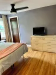 Charming 2-bedroom Gem, Scenic Views + Deck, Fire Pit Các khách sạn ở Dubois