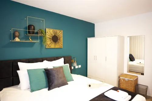 Luxury 2BR & Balcony & Sea view