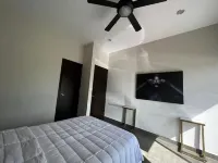 LUXURY HOME ALTOZANO RESIDENTIAL WITH SWIMMING POOL Hoteles en 