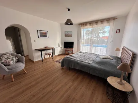 Villa Premium Proche Royan DE 2 A 10 Personnes Piscine VUE MER