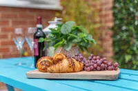 Cosy Home For Leisure/Relocation/Contractors Hotels in Northolt