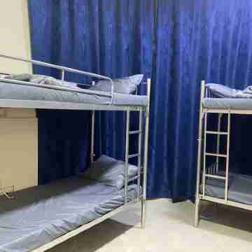 Spacious 3bhk Appartment with huge balcony 5min to metro , heart of the city! Rooms