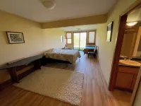 Spacious  5-bedroom  80 acres family farm retreat with AC, WiFi in rural Verona
