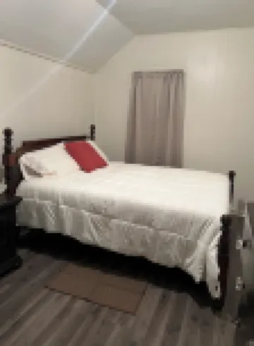 Charming 3-bedroom house with WiFi in lovely Albion