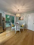 Charming 3-bedroom house with Screened deck, Community Bay/Pool Access and more!
