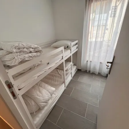 Standing apartment, heart of Bareges village, close to amenities, sleeps 1 to 8 Отели в г. Бареж
