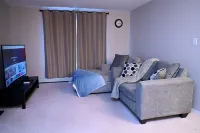 10 minutes to the LRT station and Rec Centre! Family-sized condo with patio.