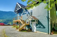 Lake-View Getaway 20 Mi to Olympic Natl Park! - Beach