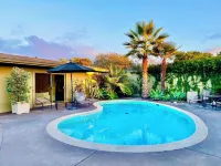 Your dream home! 3-bedroom house + guest house & pool in  Carpinteria.