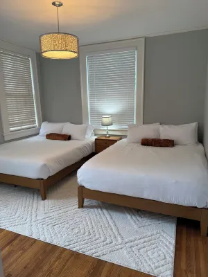 The Bellevue House Hotels near Dublin-Laurens Museum