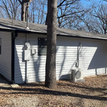 Lake Time Getaway Blocks from Lake Texoma.  Boat Launch 4 Blocks -Pet Friendly