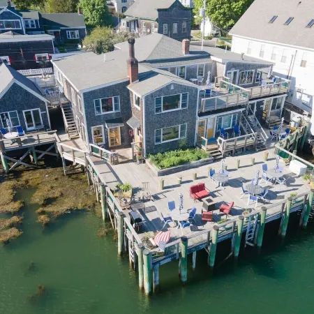 Inn on the Harbor