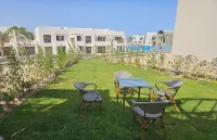 Makadi 3-bedroom chalet + Garden Lake View