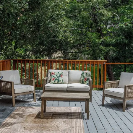 Serene 2 Bed 2 Bath Cabin with Hot Tub Nestled in San Bernardino Mountains