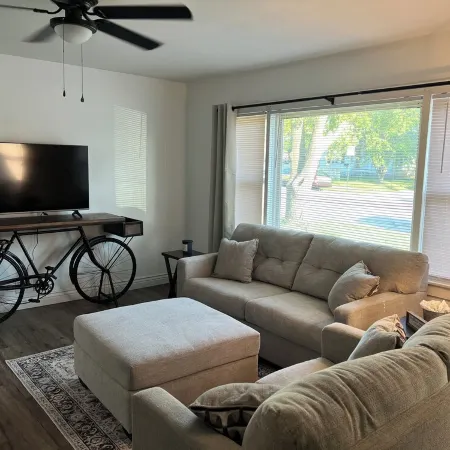 Charming 2-bedroom house with WiFi and AC in Carthage