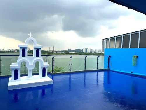 Santorini in Msia 3000sqft TownVilla, rooftop BBQ, sunset lakeview, 5BR, 13pax