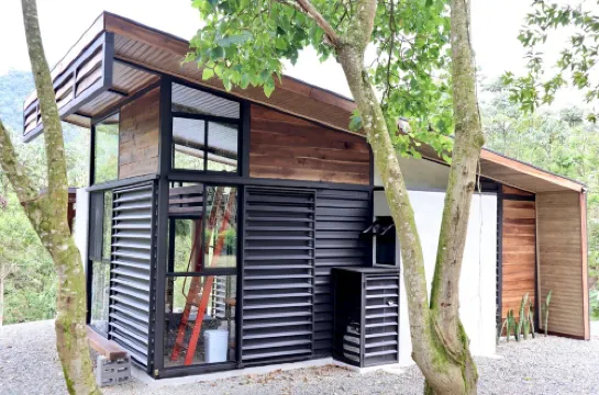 Chic Mountain Cabin - Coffee Farm Getaway