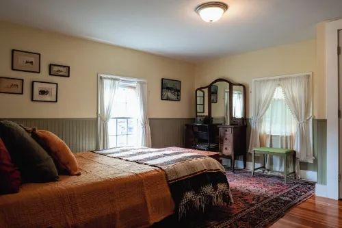 Solomon Ely Homestead - Charming Pittsfield Stay