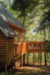 Cheerful Two Bdrm Cabin with Hot Tub & Pet Friendly