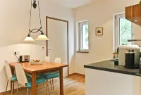 Quiet premium vacation apartment - near the university hospital