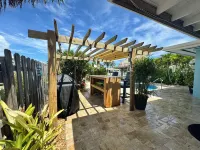 SC2 11th ST. in Kcb. Best Home Away from Home – 2Br/2BA with Private Pool & Dock