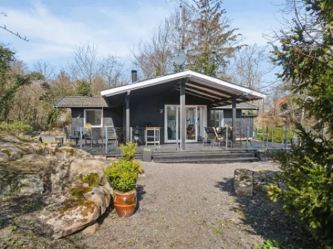 "Caren" - 75m from the sea