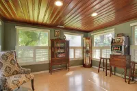 Riverfront Getaway w/ Hot Tub & Game Room! - Homestays