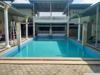 Votel Hotel De'Pratnya Kediri Hotels in Ngasem