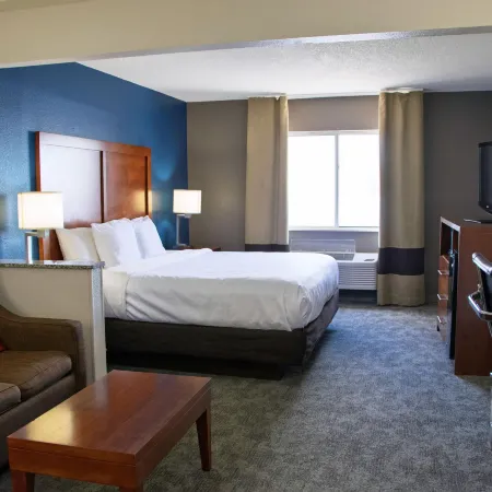 Comfort Inn & Suites Coralville - Iowa City Near Iowa River Landing