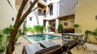 Riad Dar Pierre - สระว่ายน้ำส่วนตัว