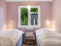 "Gunhil" - 200m from the Sea