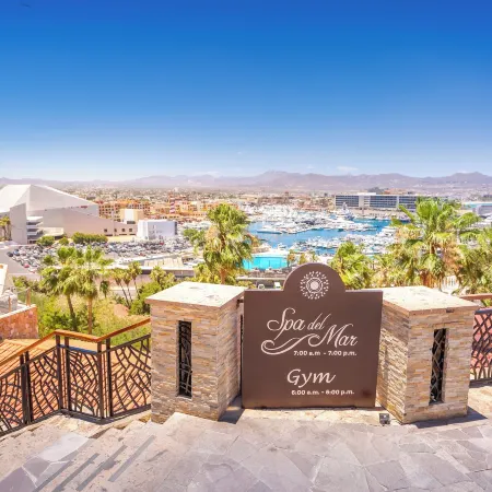 Sandos Finisterra All Inclusive Отели рядом с достопримечательностью «Пляж Разводов»