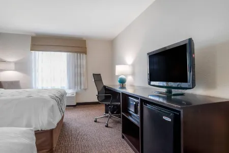 奧本校園區I-85舒眠套房飯店