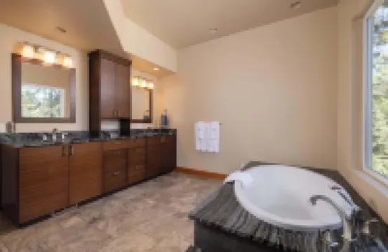 Amazing Riverfront on the Water- Big Sky Bend