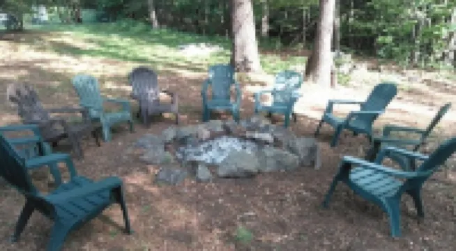 Lake George Diamond Point 3 Bed / 2 Ba two story Cabin