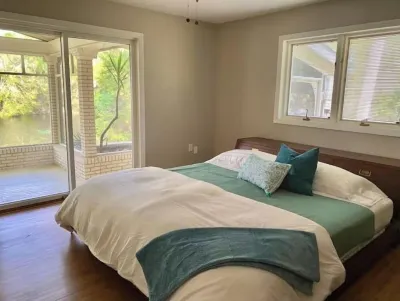 Oak Rock Ranch - Riverfront - Scenic Old Florida Hotels near Withlacoochee Bay Trail. 10201 N Suncoast Blvd Crystal