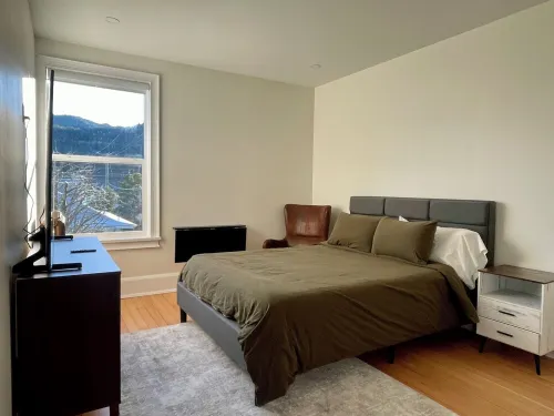 Golden Sky Sanctuary: at The Algonquin Residence Hôtels à : Prince Rupert