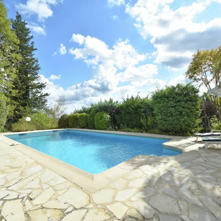 Villa in Fayence with Provençal Charm