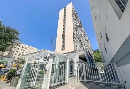 SUH Laranjeiras 01 Montain View Отели рядом с достопримечательностью «Militar Police Museum of the Rio de Janeiro State»