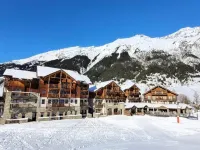 Apartment in Val-Cenis with Ski-In/Ski-Out