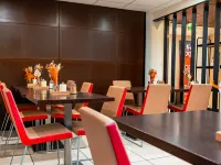 Ibis Cognac Centre - breakfast