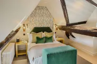 House of George W Davies Hotels in Broadway