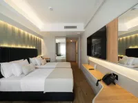 ALVES HOTEL IZMIR Hotels near Basmane