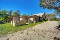 Kerrville Area Home w/ Outdoor Entertainment Space - 3-Sterne