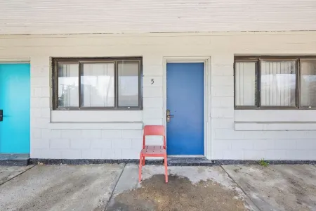 Cozy 1BR Retreat in Brownstown – Relax Unwind