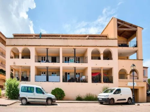 Apartment in Provence near Luberon Massif